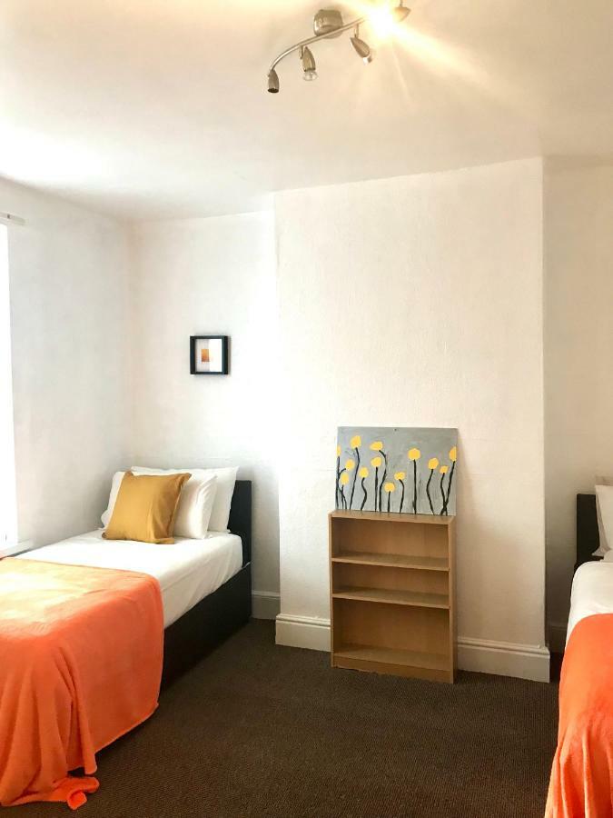 Your Vacation, Business Apart, Parking Guest house Nottingham